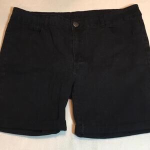 5IVE plus size black Jean shorts, size 16
